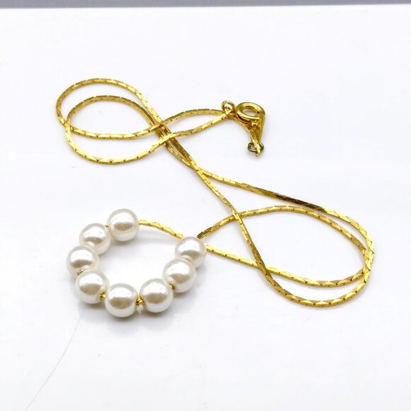 Vintage Gold Tone Slide Bib Necklace, Faux Pearls on Delicate Chain - Picture 4 of 4